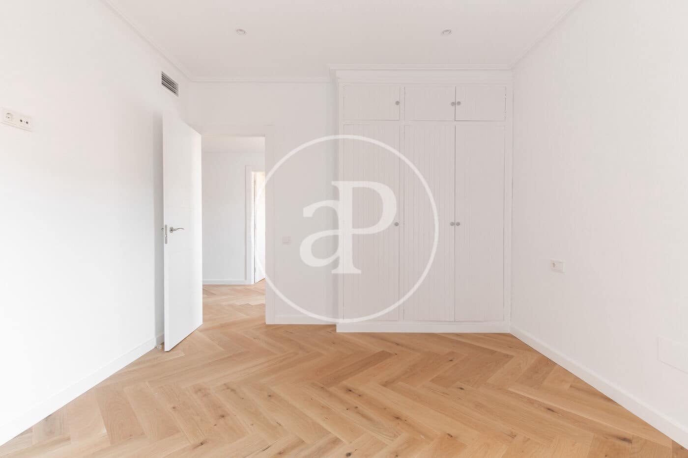 4 sovrum Lägenhet att hyra i Barcelona stad - 4 200 € (Ref: 9456239)