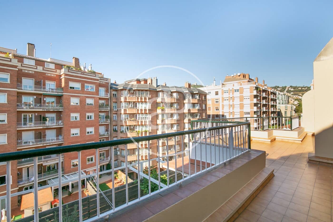 4 sovrum Lägenhet att hyra i Barcelona stad - 4 200 € (Ref: 9456239)