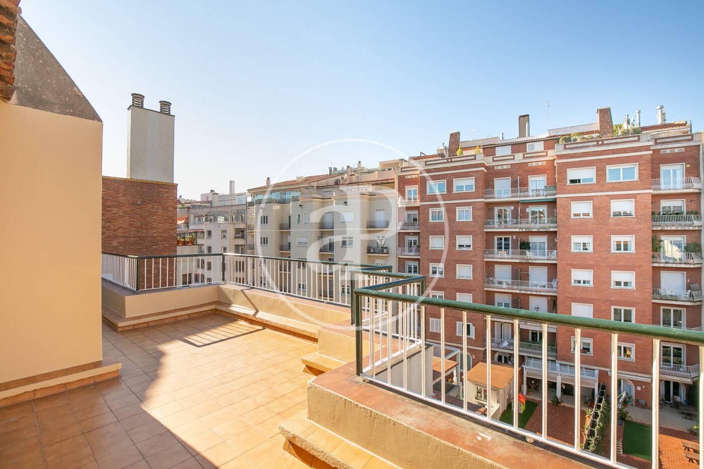 4 sovrum Lägenhet att hyra i Barcelona stad - 4 200 € (Ref: 9456239)