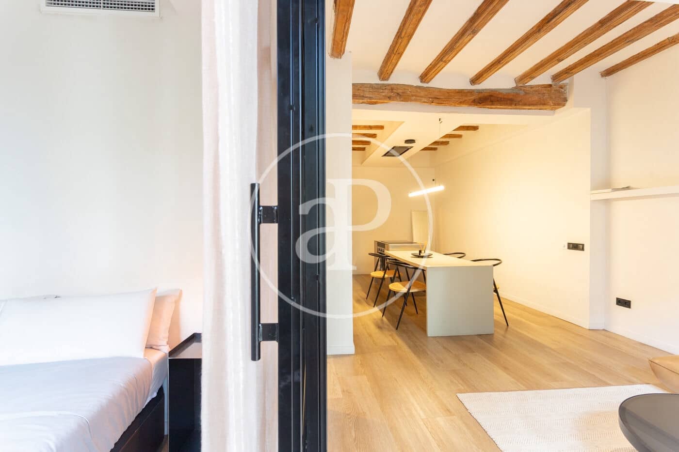 1 slaapkamer Appartement te huur in Barcelona stad - € 1.900 (Ref: 9456240)