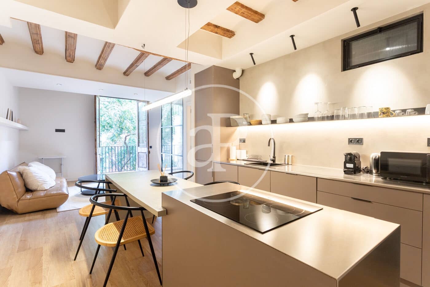 1 slaapkamer Appartement te huur in Barcelona stad - € 1.900 (Ref: 9456240)