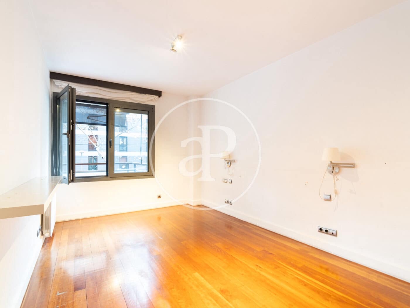 4 makuuhuone Huoneisto myytävänä paikassa Barcelona kaupunki mukana uima-altaan - 1 590 000 € (Ref: 9459482)