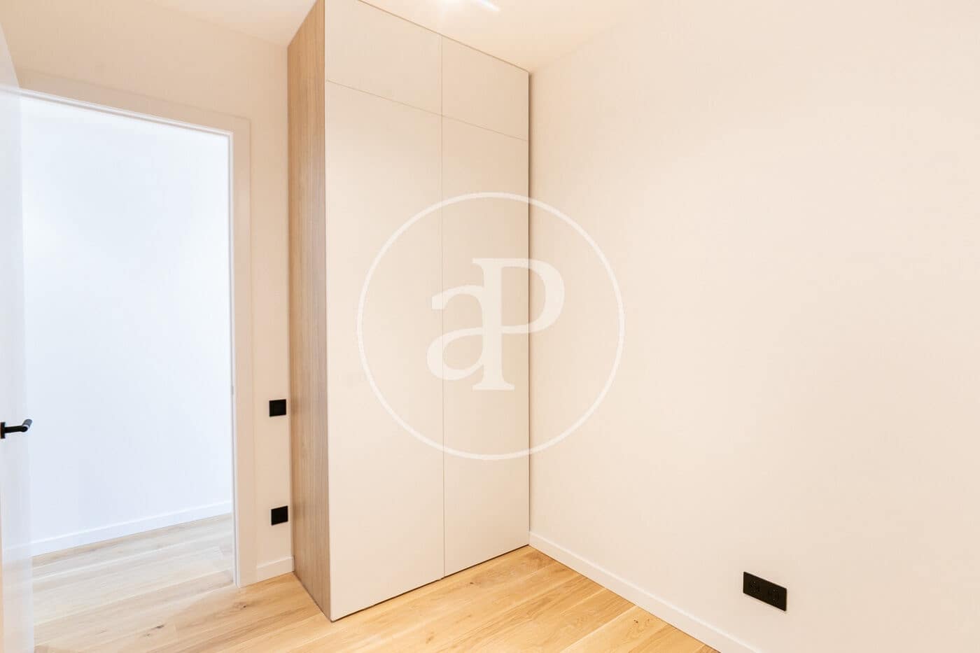 3 sypialnia Apartament na sprzedaż w Miasto Barcelona - 650 000 € (Ref: 9459483)