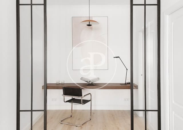 3 sypialnia Apartament na sprzedaż w El Barri Gòtic, Miasto Barcelona - 990 000 € (Ref: 9465642)