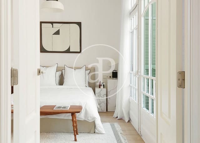 3 sypialnia Apartament na sprzedaż w El Barri Gòtic, Miasto Barcelona - 990 000 € (Ref: 9465642)