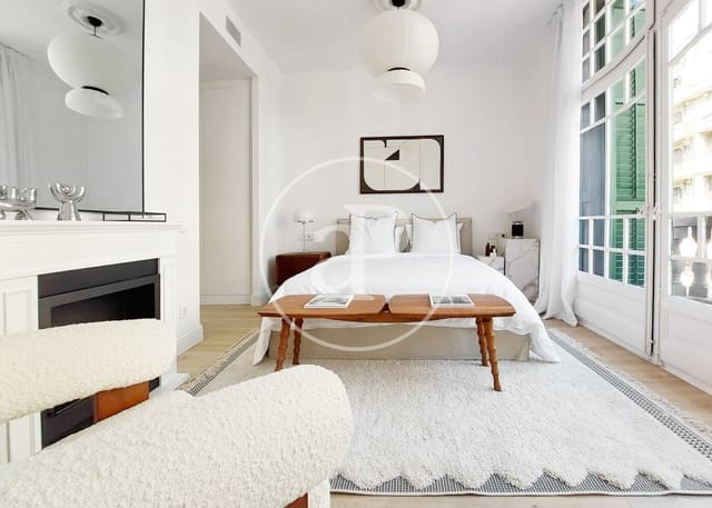 3 sypialnia Apartament na sprzedaż w El Barri Gòtic, Miasto Barcelona - 990 000 € (Ref: 9465642)