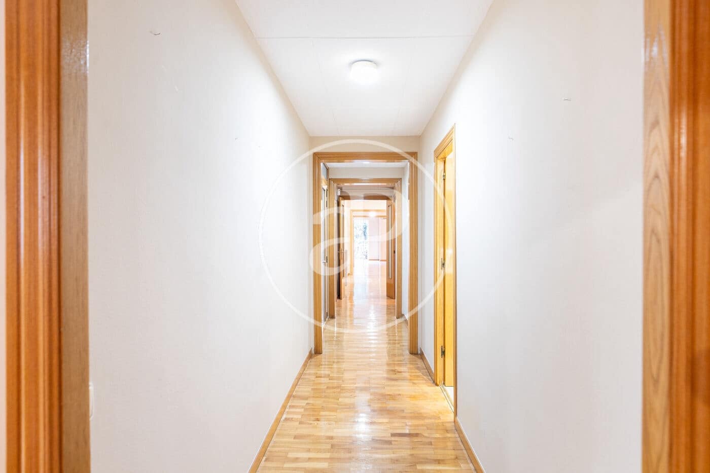 6 bedroom Apartment for sale in Barcelona city - € 1,140,000 (Ref: 9465643)