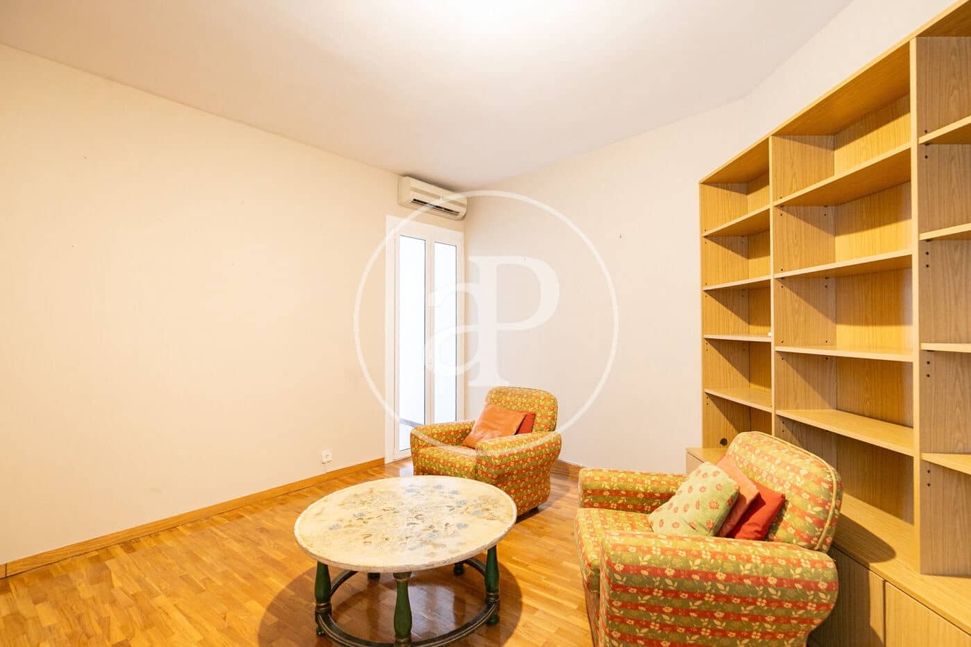 6 bedroom Apartment for sale in Barcelona city - € 1,140,000 (Ref: 9465643)
