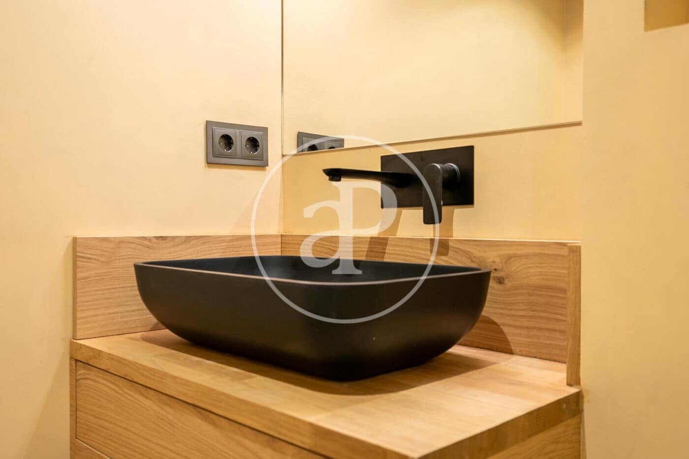 1 quarto Apartamento para venda em Barcelona cidade - 430 000 € (Ref: 9468472)