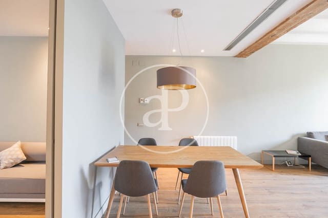 2 soveværelse Lejlighed til leje i El Barri Gòtic, Barcelona by - € 2.500 (Ref: 9468473)