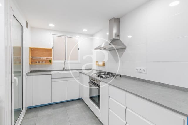 3 chambre Appartement à vendre à Sant Antoni, Barcelone ville - 495 000 € (Ref: 9468477)