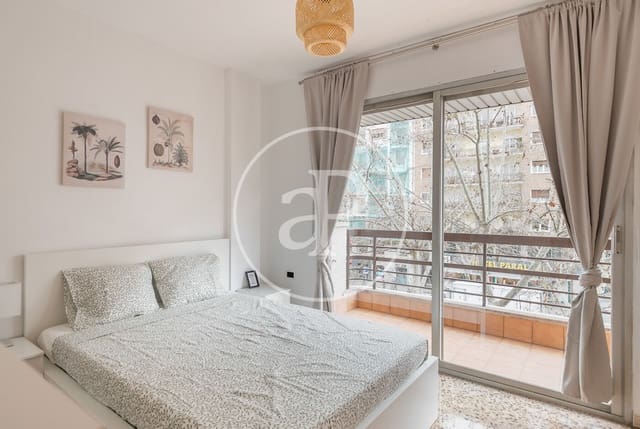 3 chambre Appartement à vendre à Sant Antoni, Barcelone ville - 495 000 € (Ref: 9468477)