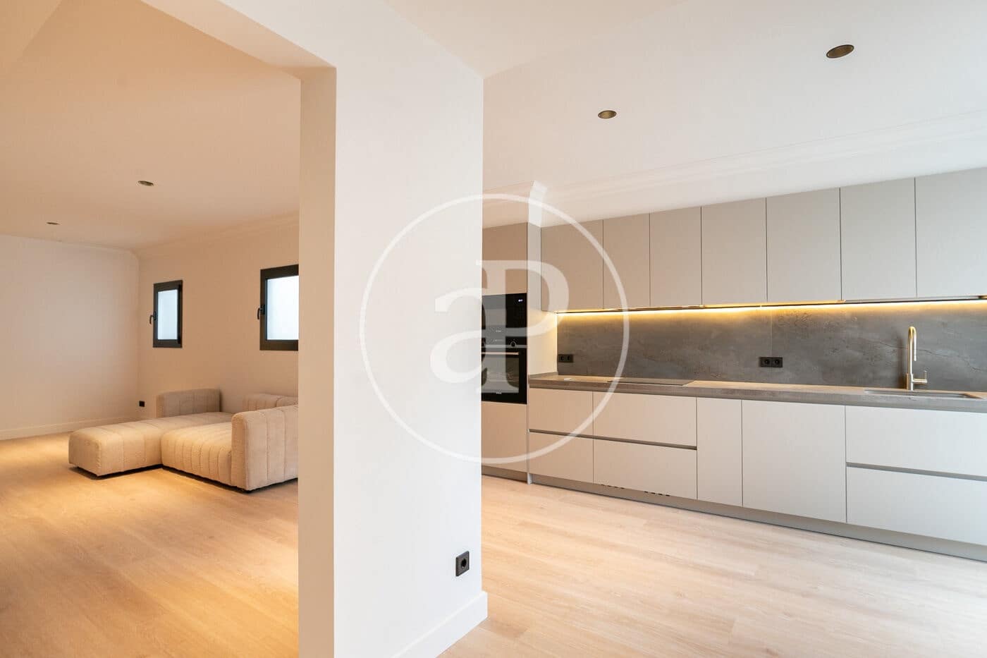 3 sypialnia Apartament na sprzedaż w Miasto Barcelona - 925 000 € (Ref: 9470682)