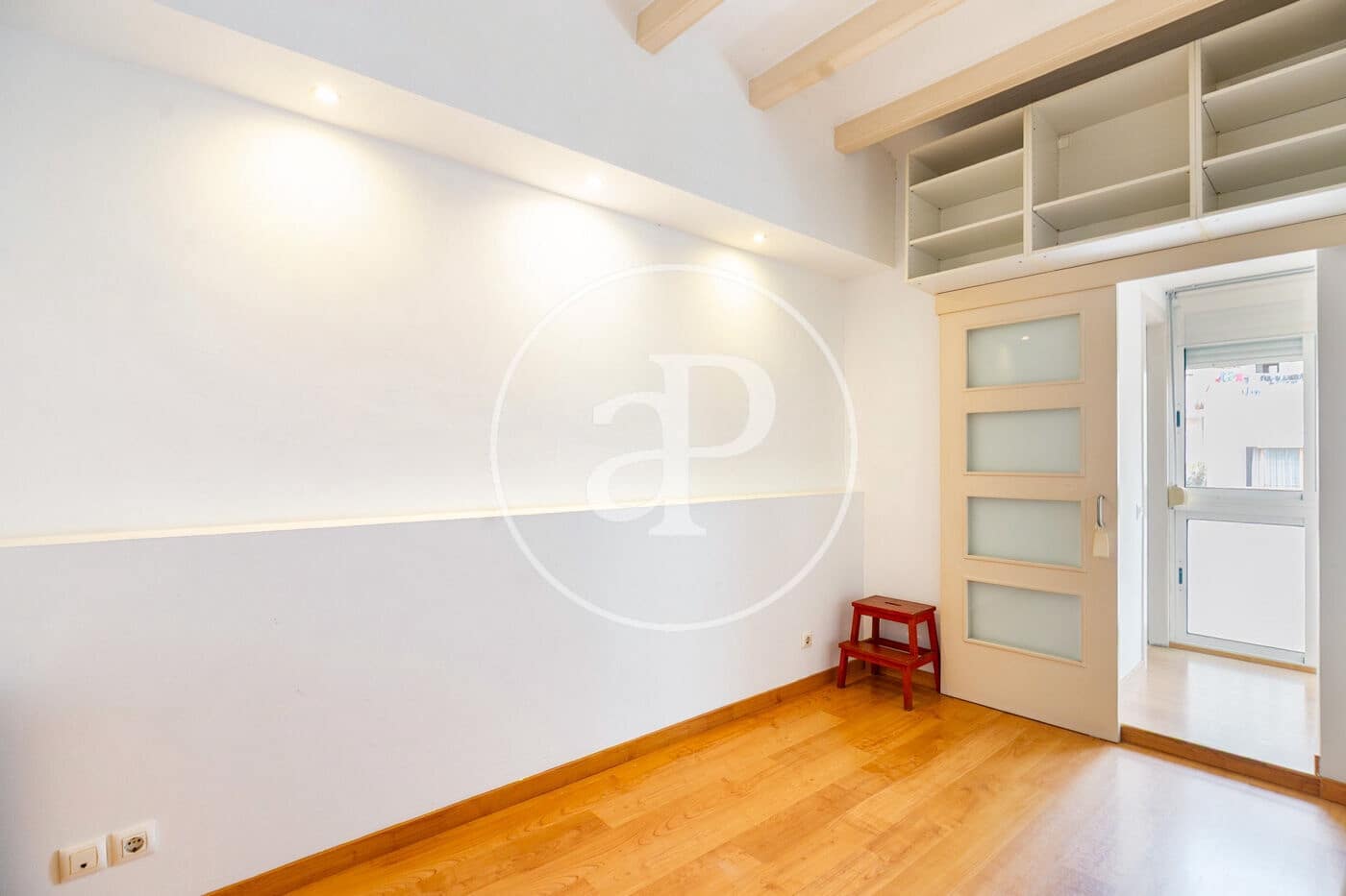 2 bedroom Apartment for sale in Barcelona city - € 395,000 (Ref: 9470683)