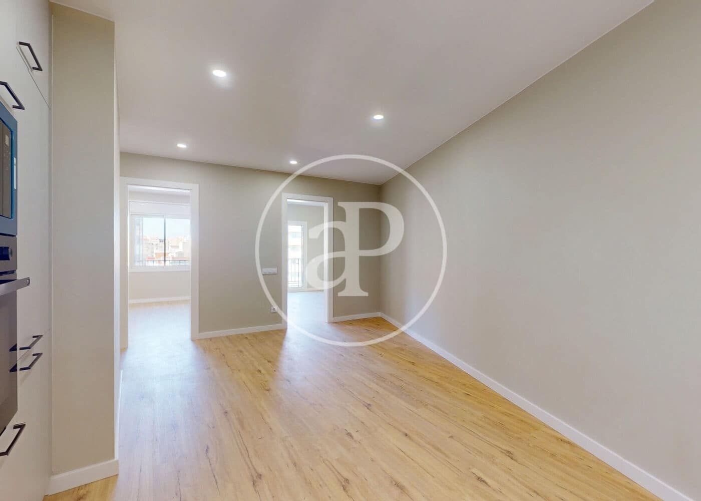 3 bedroom Apartment for sale in Barcelona city - € 530,000 (Ref: 9472957)