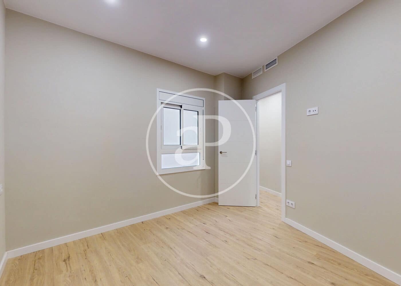 3 bedroom Apartment for sale in Barcelona city - € 530,000 (Ref: 9472957)