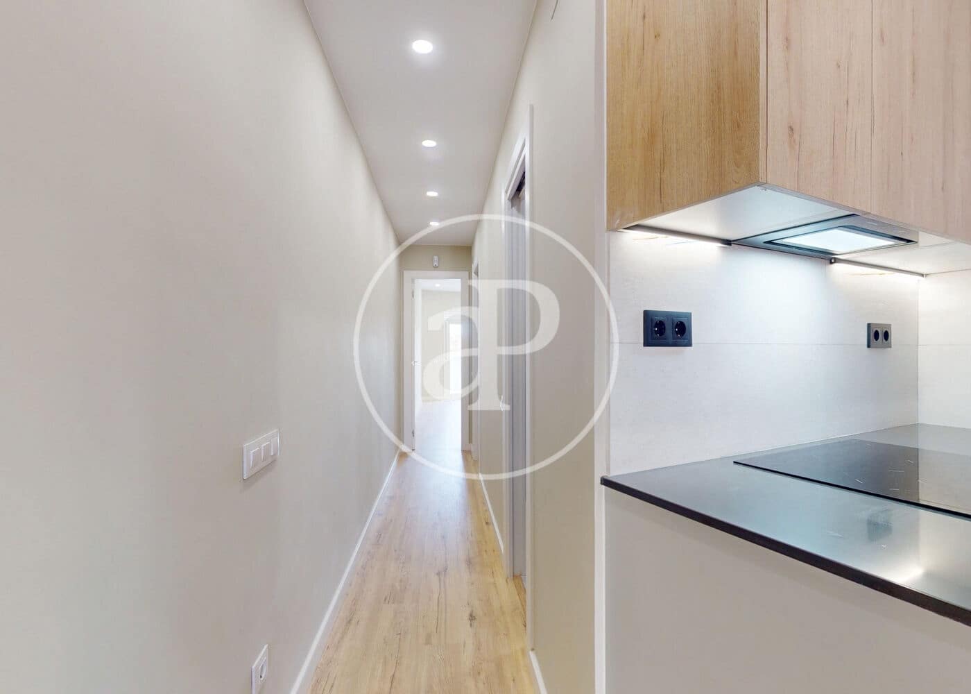 3 bedroom Apartment for sale in Barcelona city - € 530,000 (Ref: 9472957)