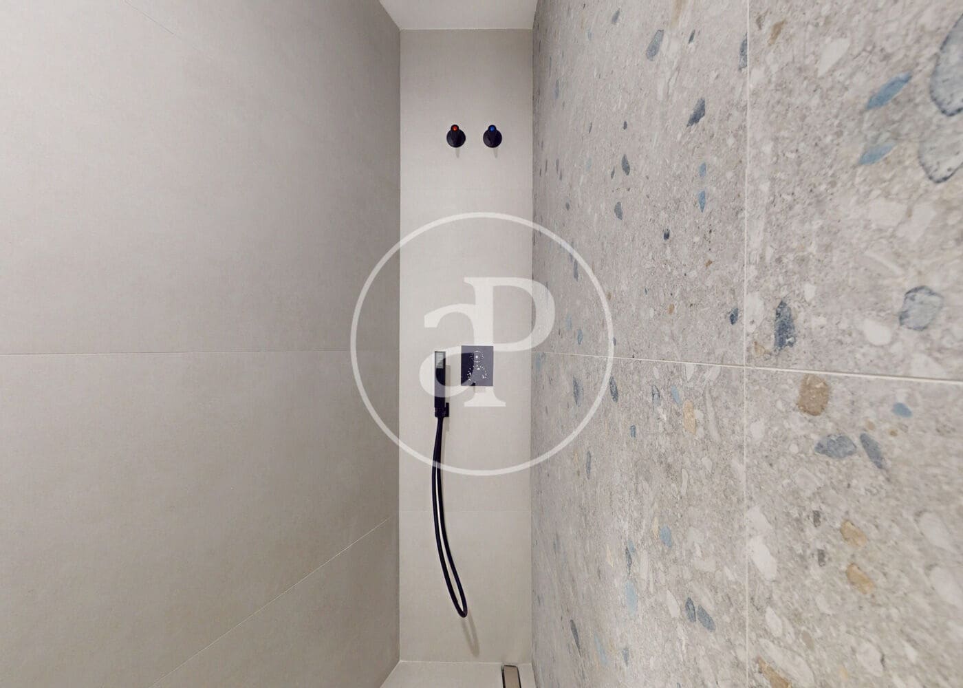 3 bedroom Apartment for sale in Barcelona city - € 530,000 (Ref: 9472957)