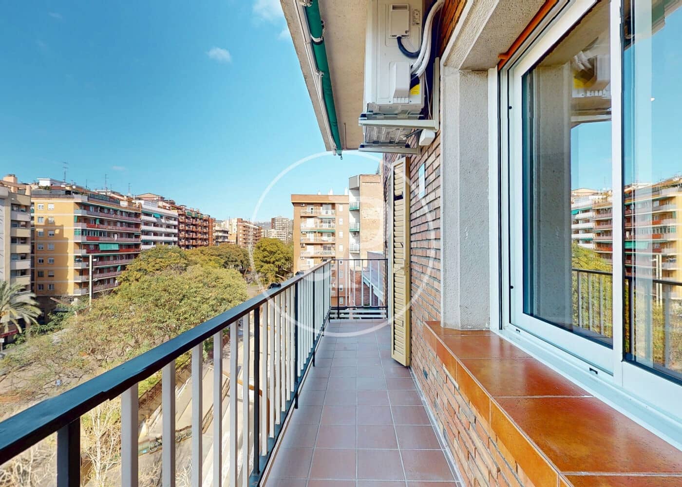 3 bedroom Apartment for sale in Barcelona city - € 530,000 (Ref: 9472957)