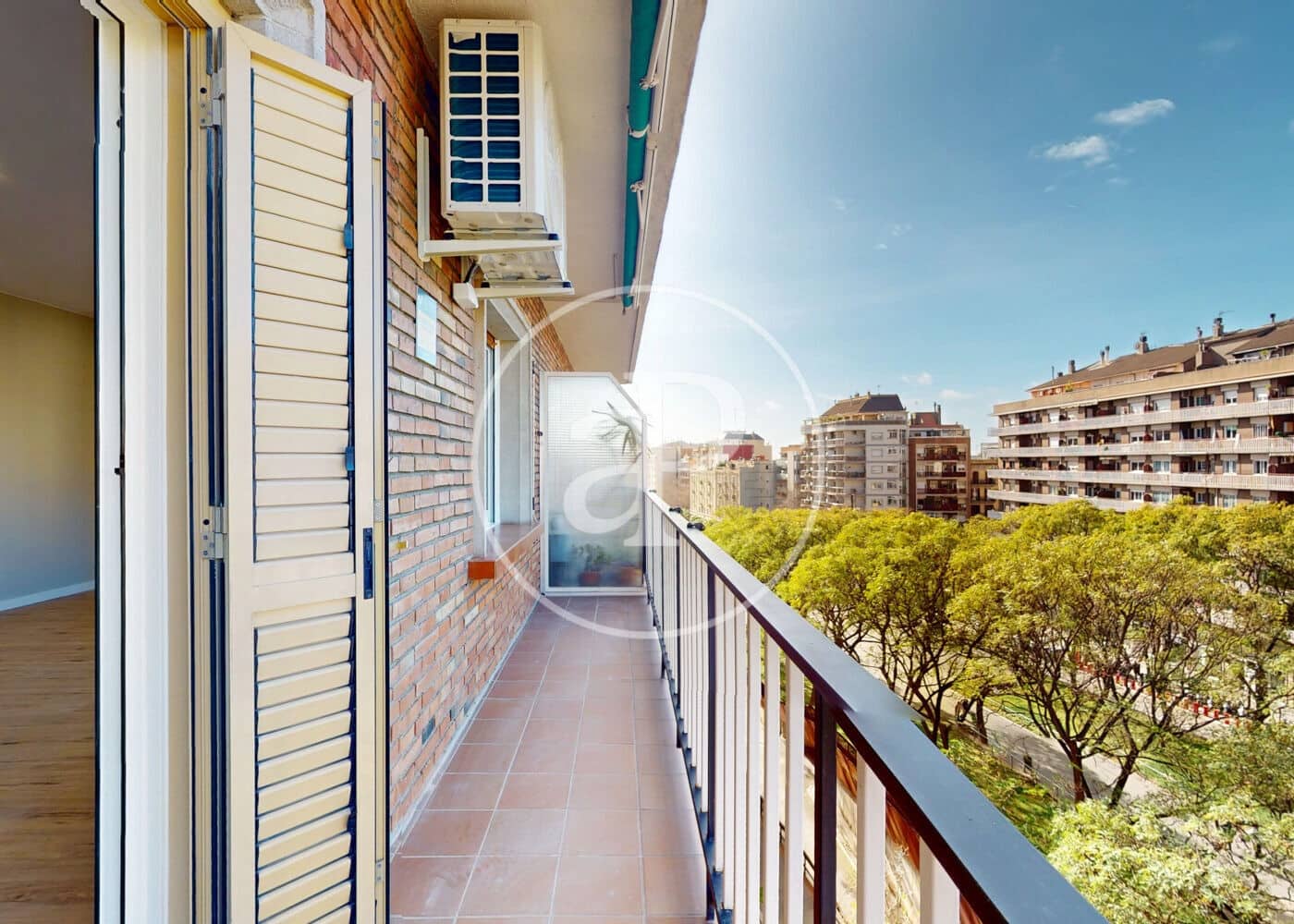 3 bedroom Apartment for sale in Barcelona city - € 530,000 (Ref: 9472957)