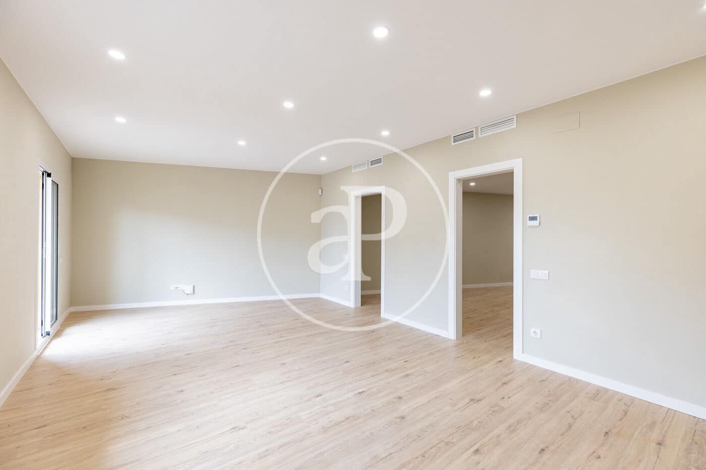 3 slaapkamer Appartement te koop in Barcelona stad - € 526.000 (Ref: 9472957)