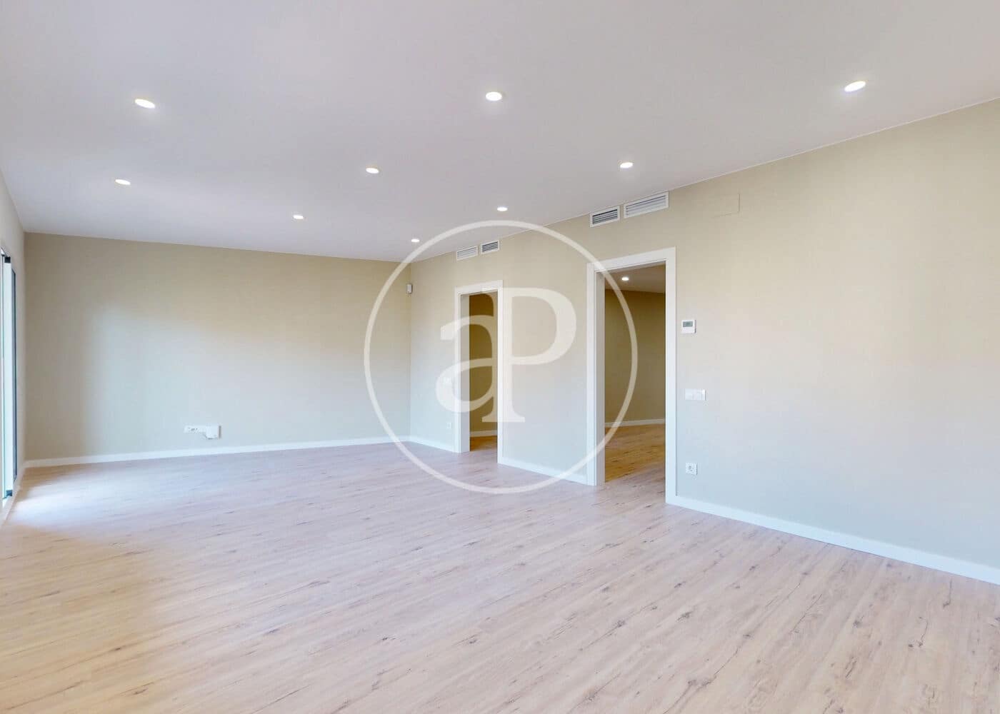 3 slaapkamer Appartement te koop in Barcelona stad - € 526.000 (Ref: 9472957)