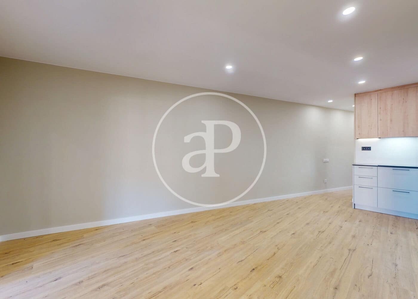 3 slaapkamer Appartement te koop in Barcelona stad - € 526.000 (Ref: 9472957)