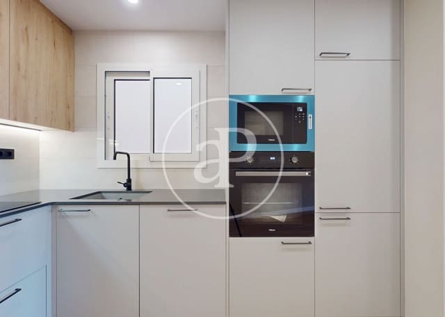 3 slaapkamer Appartement te koop in Sants, Barcelona stad - € 526.000 (Ref: 9472957)