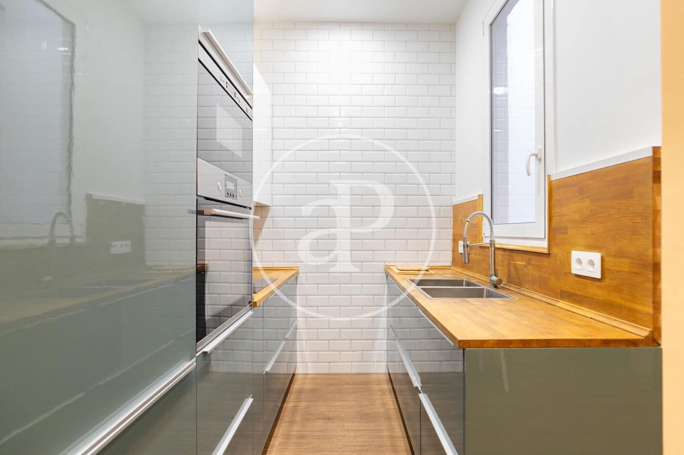 Apartamento de 2 habitaciones en Barcelona ciudad en venta - 440.000 € (Ref: 9472958)