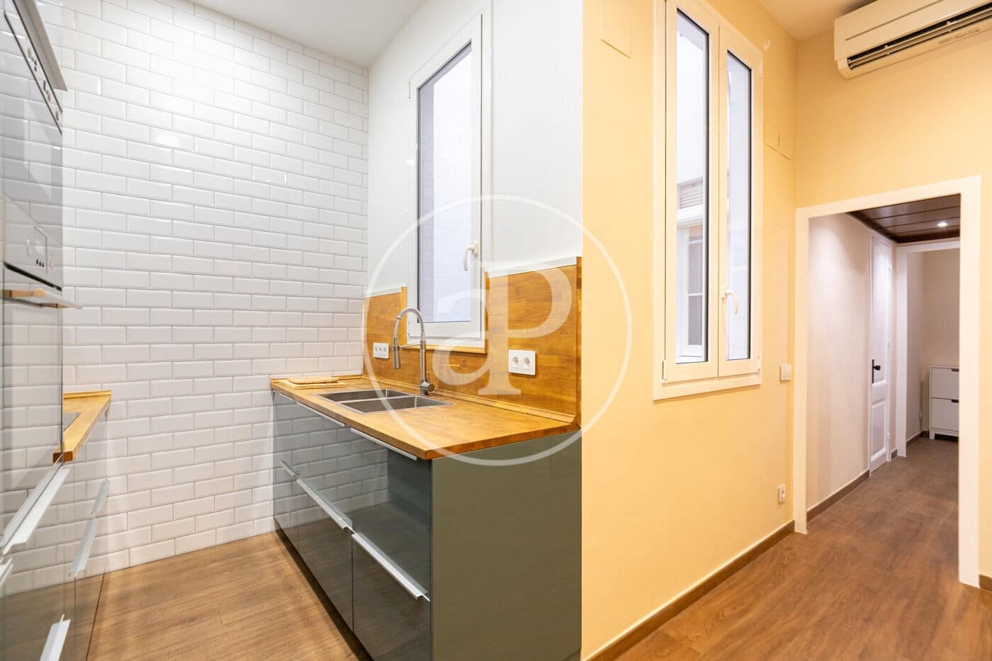 Apartamento de 2 habitaciones en Barcelona ciudad en venta - 440.000 € (Ref: 9472958)