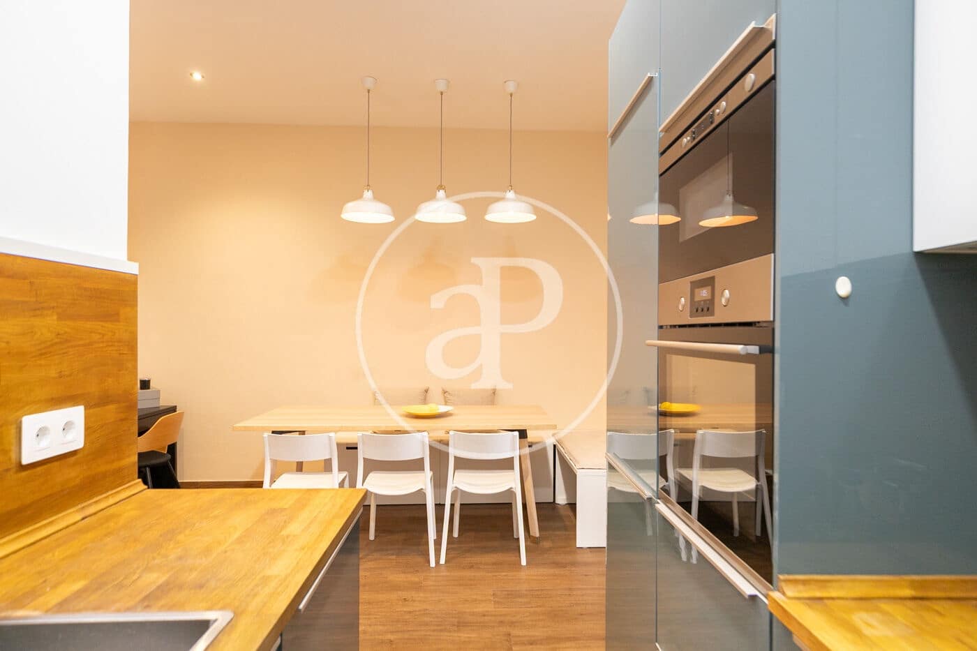 Apartamento de 2 habitaciones en Barcelona ciudad en venta - 440.000 € (Ref: 9472958)