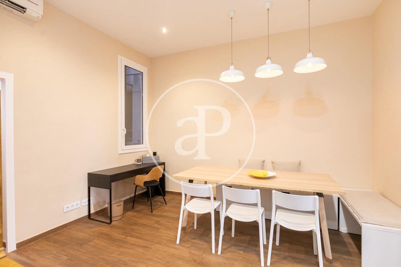 Apartamento de 2 habitaciones en Barcelona ciudad en venta - 440.000 € (Ref: 9472958)