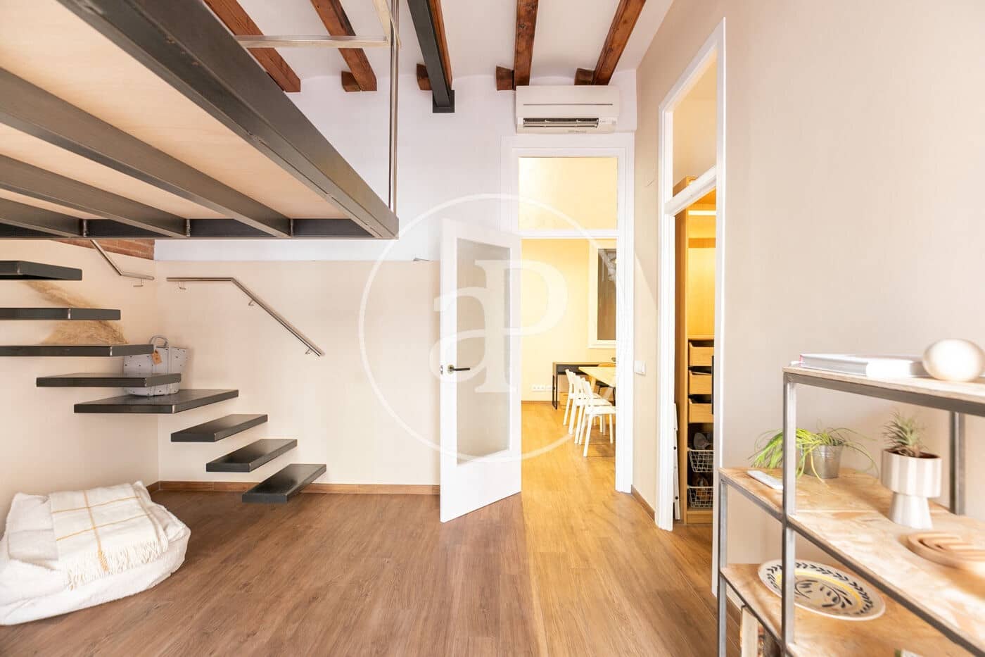 Apartamento de 2 habitaciones en Barcelona ciudad en venta - 440.000 € (Ref: 9472958)