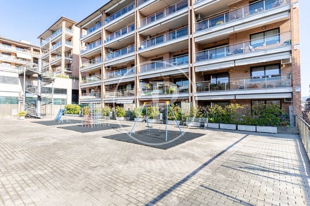 4 slaapkamer Appartement te koop in Sant Cugat del Vallès met zwembad - € 780.000 (Ref: 9472959)