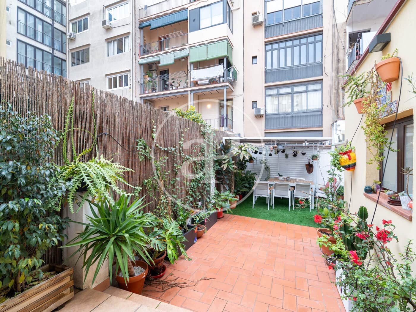 3 sovrum Lägenhet att hyra i Barcelona stad - 2 300 € (Ref: 9472961)