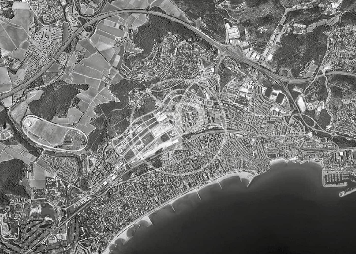 4 sypialnia Willa na sprzedaż w Sitges z basenem - 2 709 000 € (Ref: 9472962)