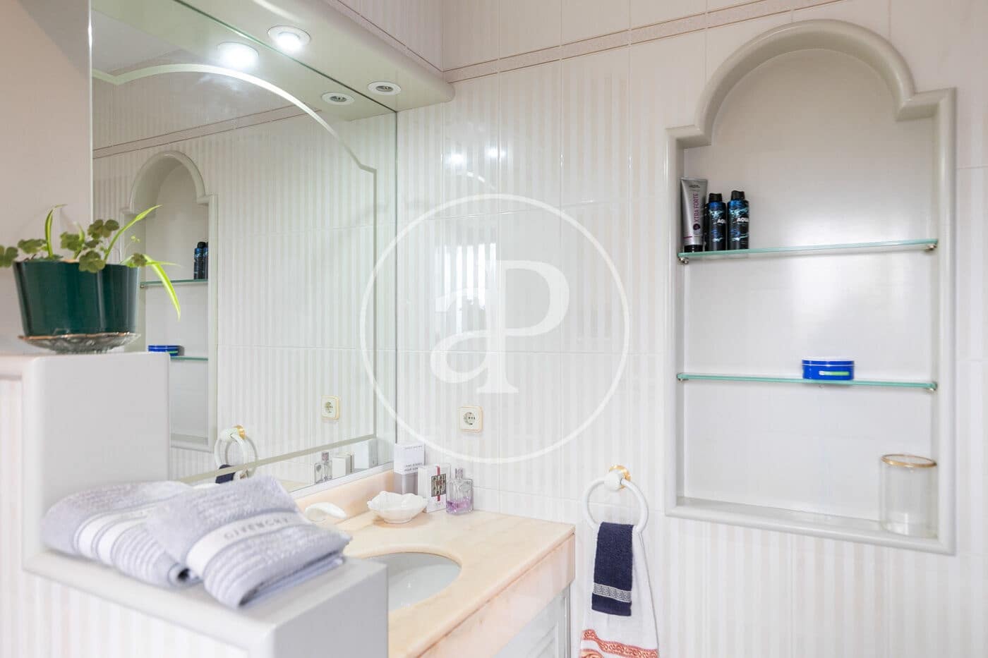 6 Zimmer Villa zu verkaufen in Barcelona Stadt mit Pool - 1.850.000 € (Ref: 9472963)