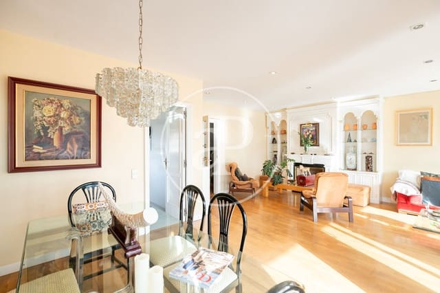 6 Zimmer Villa zu verkaufen in El Coll, Barcelona Stadt mit Pool - 1.850.000 € (Ref: 9472963)