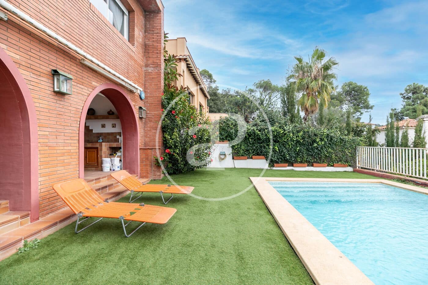 6 Zimmer Villa zu verkaufen in Barcelona Stadt mit Pool - 1.850.000 € (Ref: 9472963)