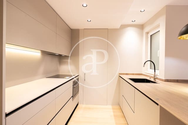 1 slaapkamer Appartement te koop in El Putxet i El Farró, Barcelona stad - € 495.000 (Ref: 9474183)