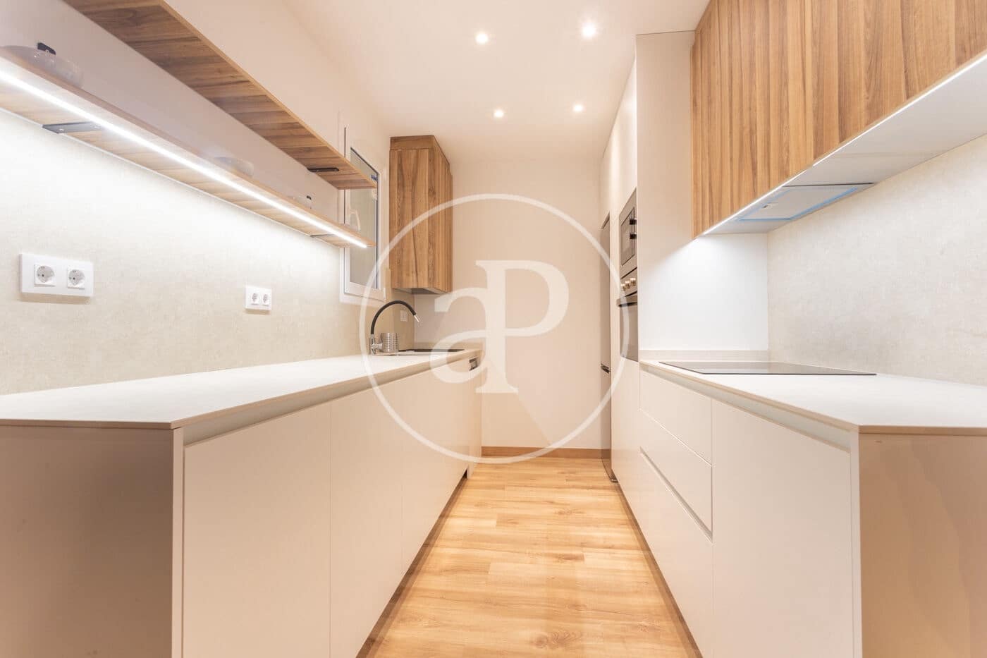 1 sypialnia Apartament do wynajęcia w Miasto Barcelona - 1 350 € (Ref: 9474185)