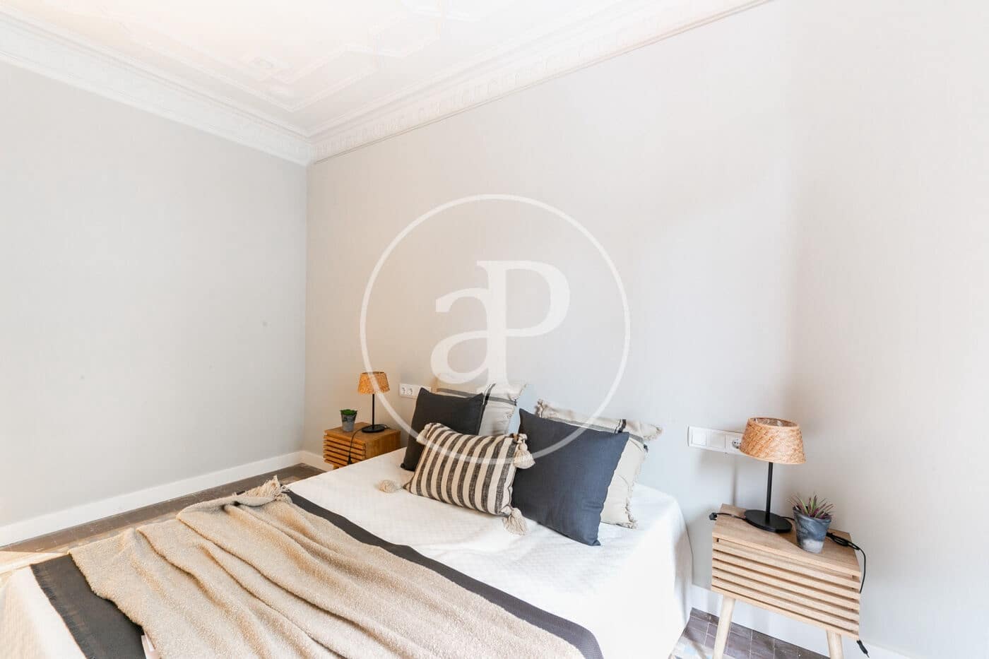 3 bedroom Apartment for sale in Barcelona city - € 1,420,000 (Ref: 9474896)