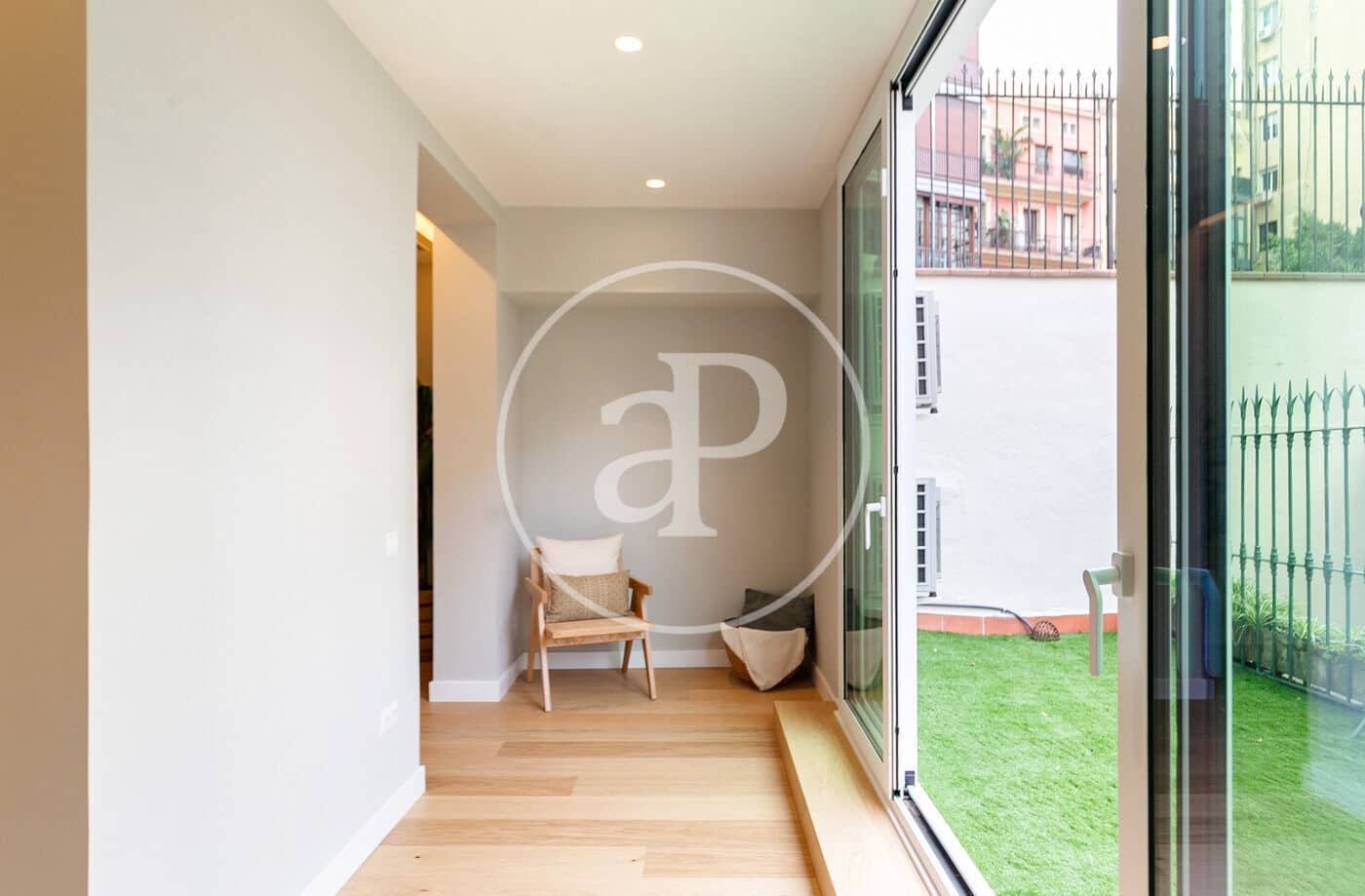 3 bedroom Apartment for sale in Barcelona city - € 1,350,000 (Ref: 9474896)