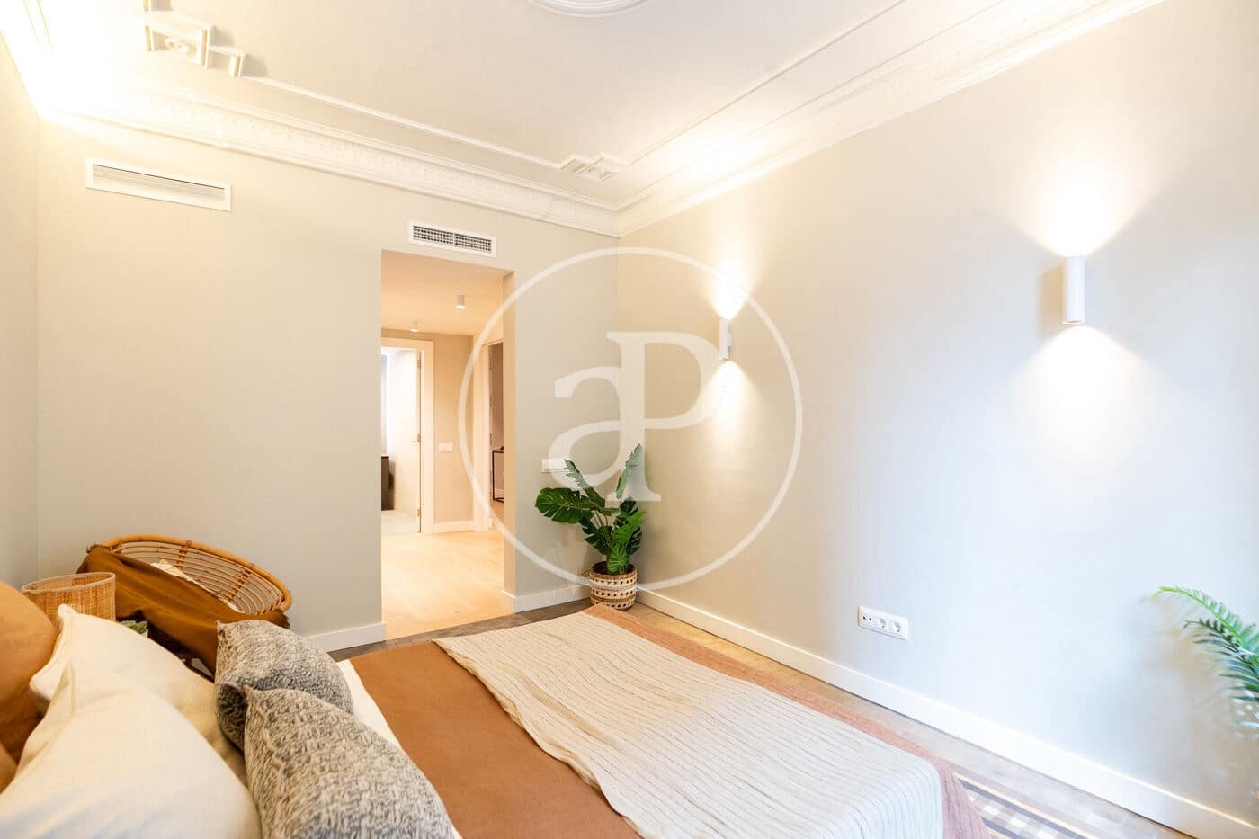 3 bedroom Apartment for sale in Barcelona city - € 1,350,000 (Ref: 9474896)