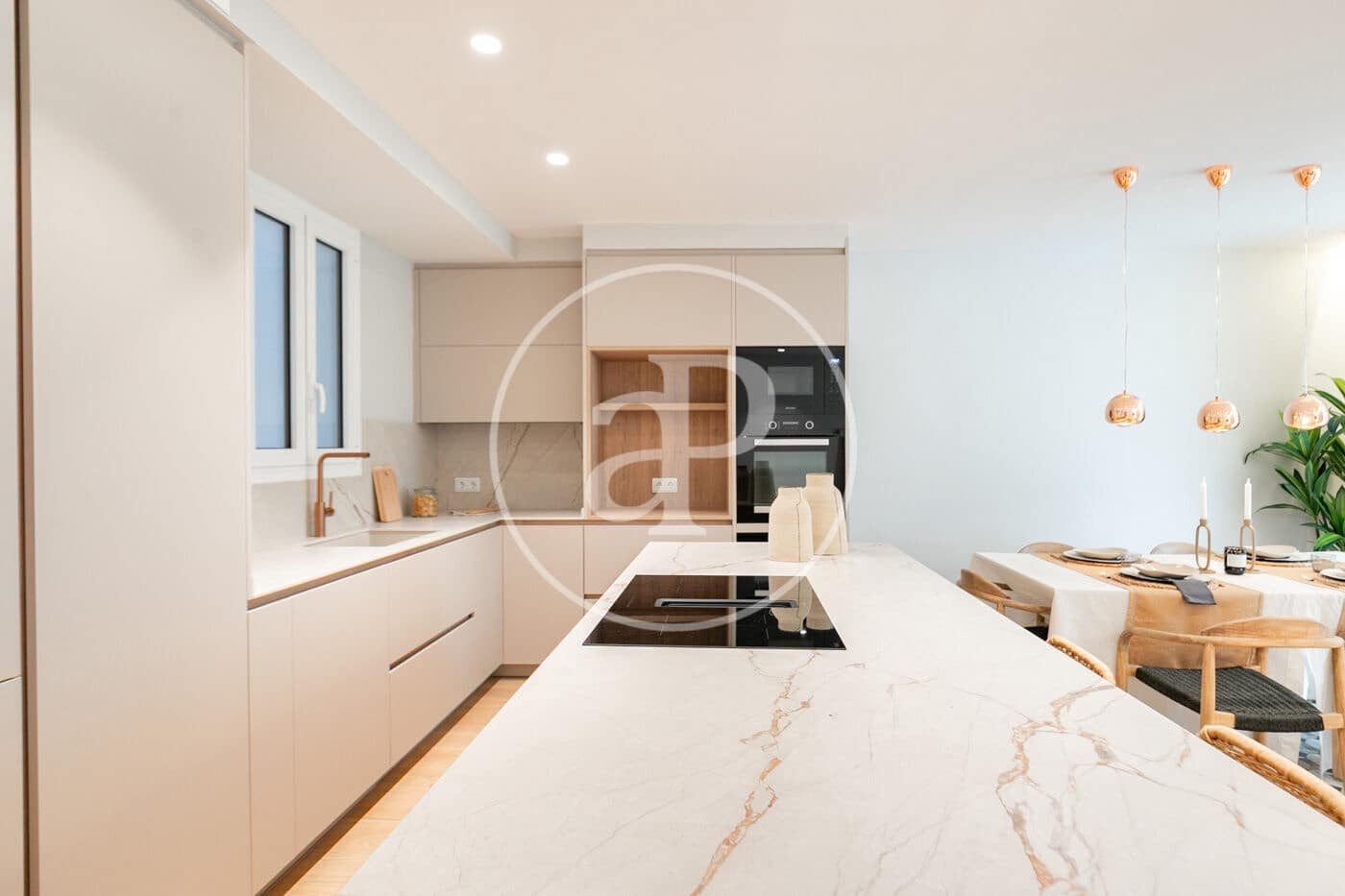 3 bedroom Apartment for sale in Barcelona city - € 1,350,000 (Ref: 9474896)