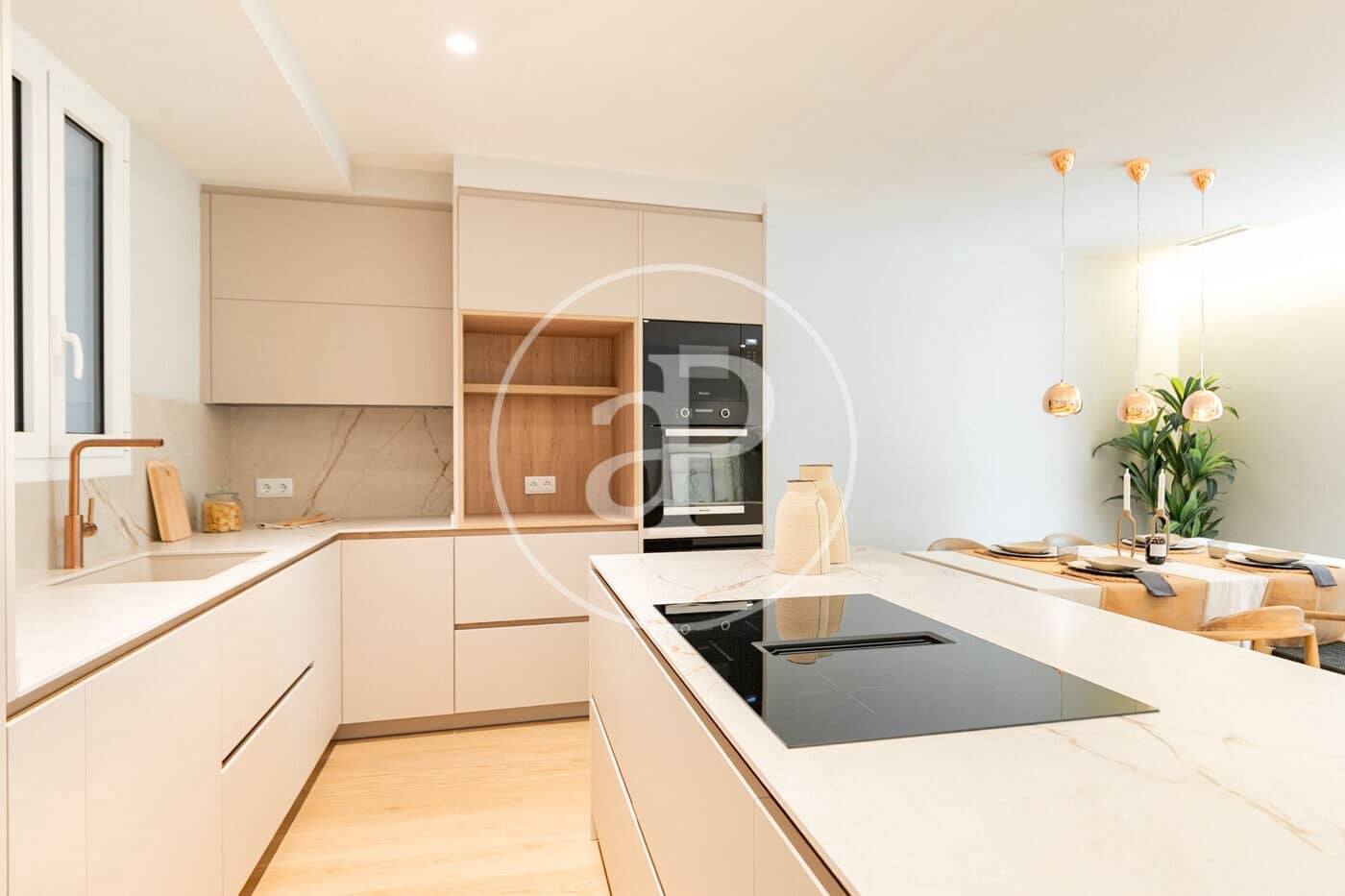 3 bedroom Apartment for sale in Barcelona city - € 1,350,000 (Ref: 9474896)