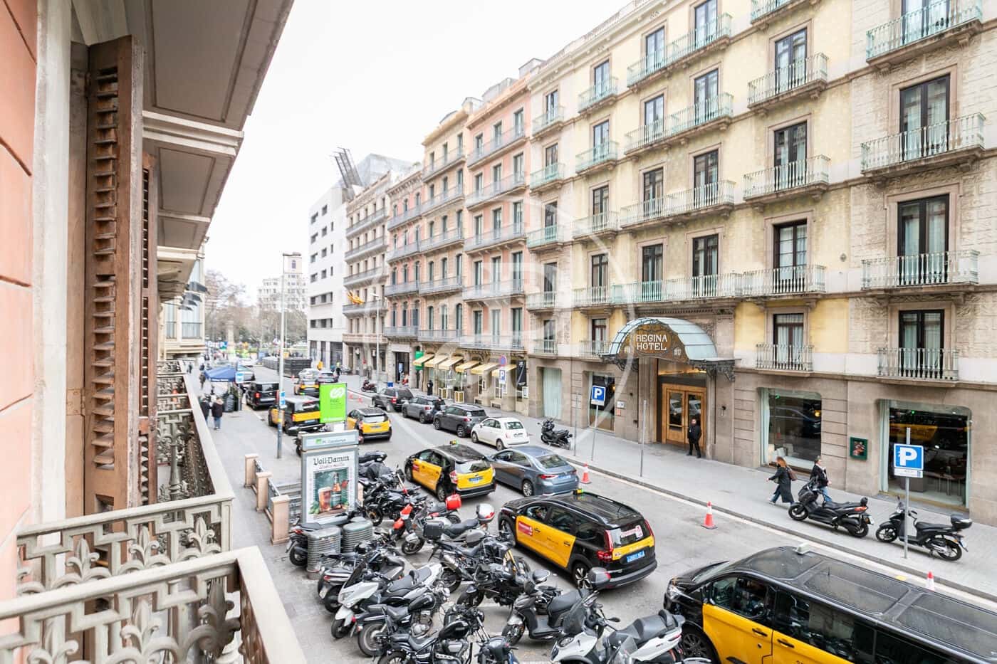 3 bedroom Apartment for sale in Barcelona city - € 1,350,000 (Ref: 9474896)