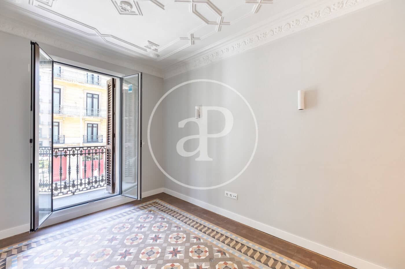 3 soveværelse Lejlighed til salg i Barcelona by - € 1.249.000 (Ref: 9474896)