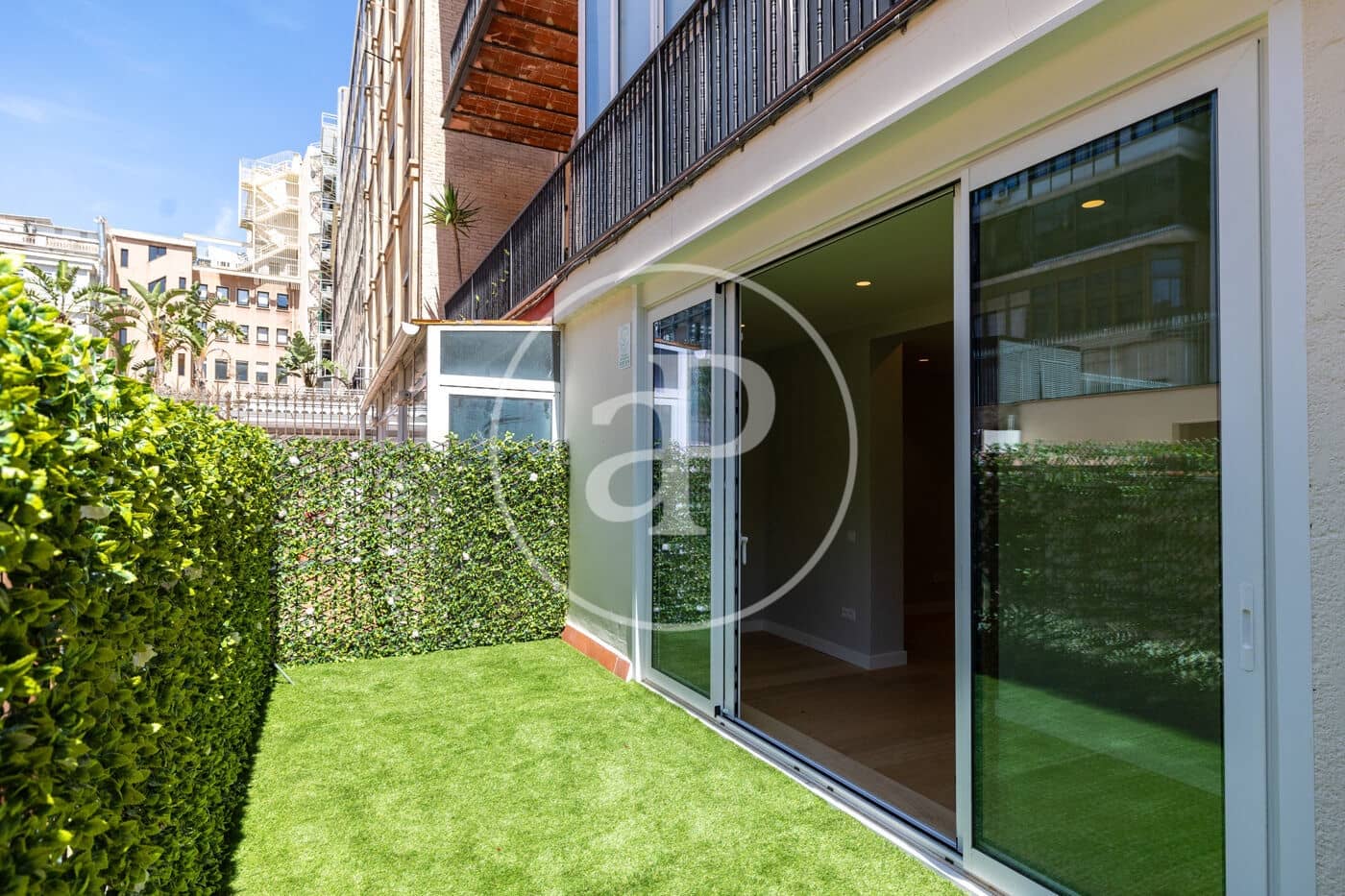 3 soveværelse Lejlighed til salg i Barcelona by - € 1.249.000 (Ref: 9474896)