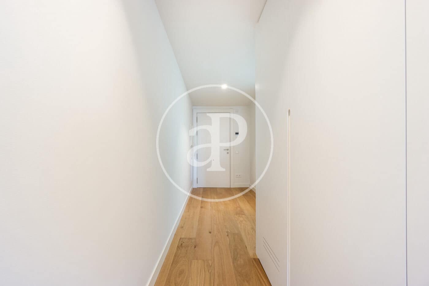 Apartment for sale in Barcelona city - € 620,000 (Ref: 9474897)